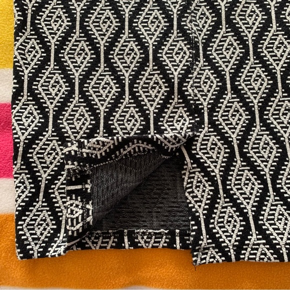 Zara Trafaluc collection pencil skirt - Picture 3 of 4